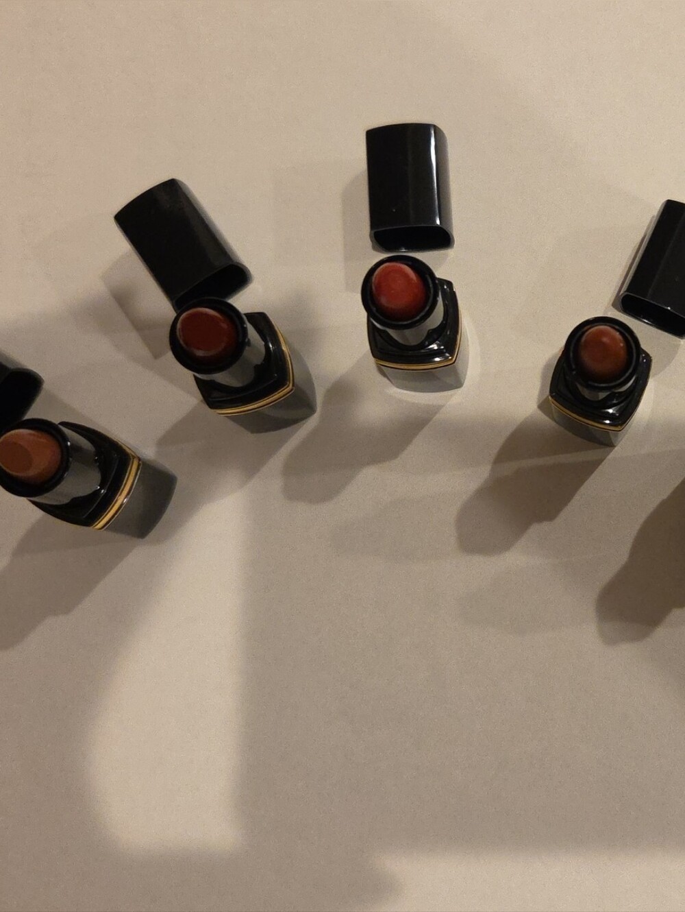 Premium Women’s Mini Lipstick Set — Natural to Deep Pinks